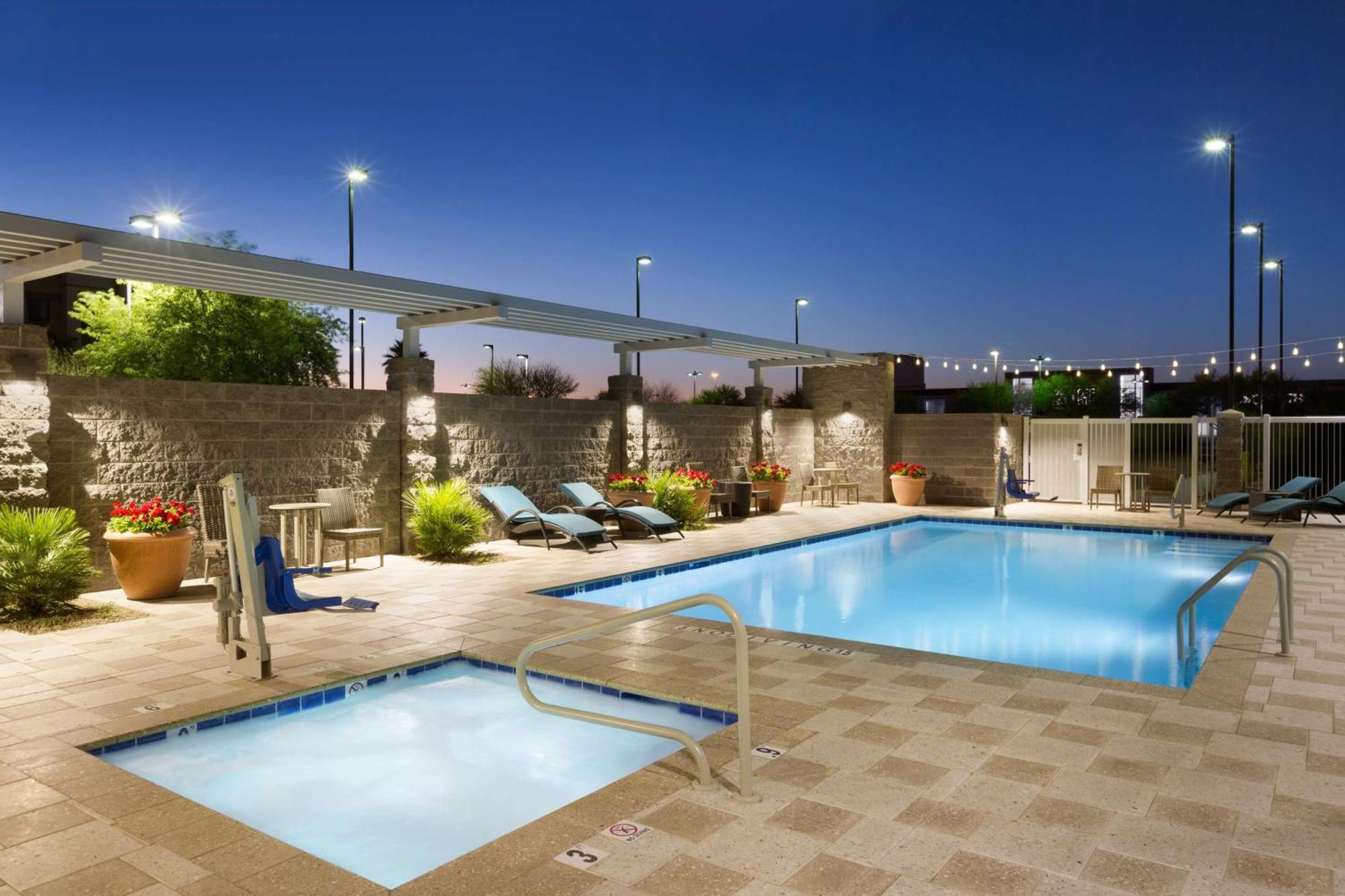 Home2 Suites By Hilton Glendale Westgate Eksteriør billede