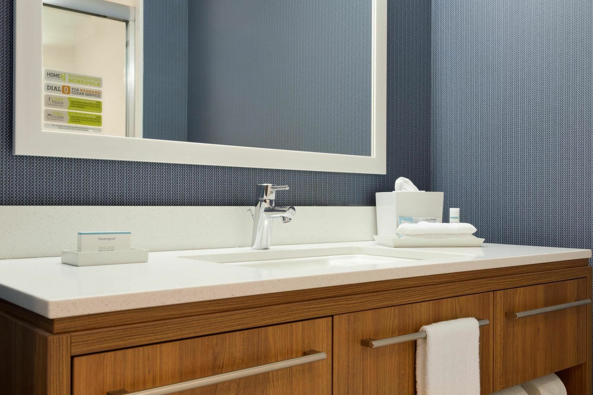 Home2 Suites By Hilton Glendale Westgate Eksteriør billede